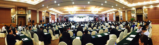 中国工程机械第十一届营销高峰论坛暨2013中国工程机械代理商年会在京成功举办 卓众汽车网